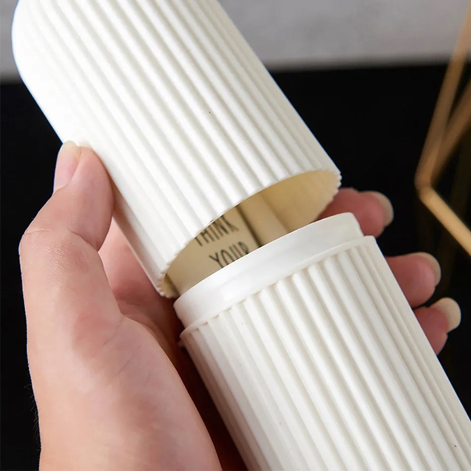 Portable Toothbrush Holder Toothpaste Storage Cup Household Travel Nordic Simple Bathroom Toothbrush Protect Wash Tooth Set Box (random color)